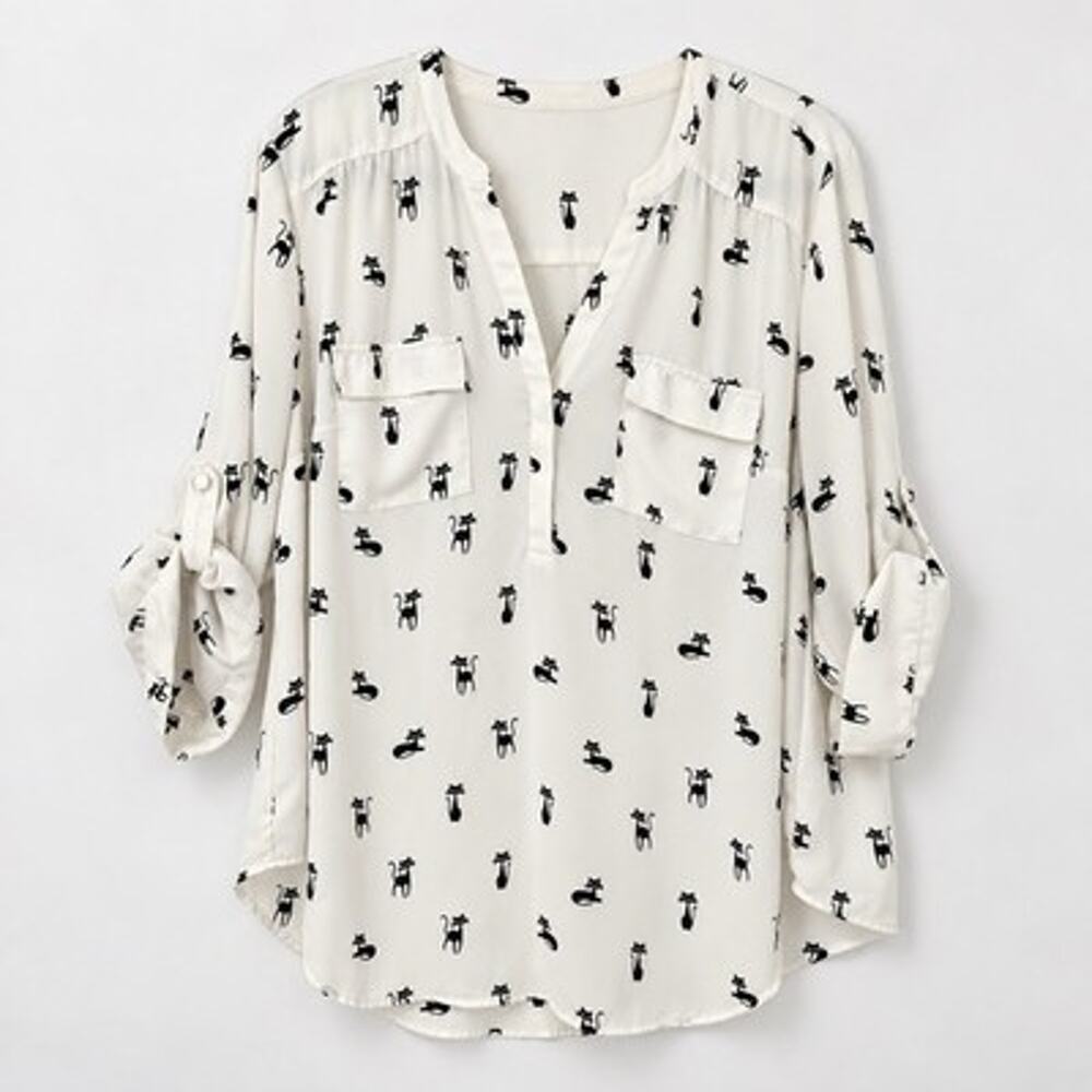 Torrid 1X Harper White Black Cats Top Georgette 3/4 Sleeve Witchy Cute Halloween